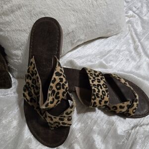 Leopard Print Women's Sandals By Seven7 EUC! WORN ONCE.